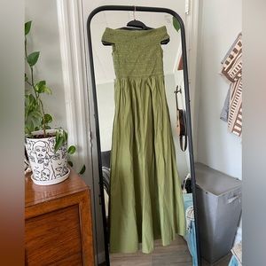 XS Green petal and pup maxi.